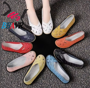 Xym 2025 Mocasines de mujer cerrados con lazo, ligeros de verano, con diseño hueco, estilo europeo americano, tallas grandes, comercio exterior - Product Image 1