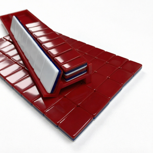 Jeu de Mahjong américain en acrylique rouge, 4 couches, tuiles de jeu gravées pour le divertissement et les soirées jeux - Product Image 1