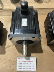 Motor Trifásico GSK 175SJTF de 220V, Rendimiento Confiable, IP65, Montaje con Brida, 2.4-6KW, Máquinas de Alta Calidad, Serie 175SJTF - Product Image 2