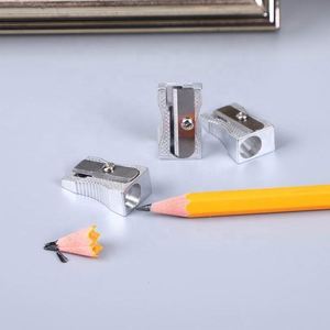 Sacapuntas mecánico de aleación de aluminio, portátil, de metal, para lápices de tamaño estándar - Product Image 4
