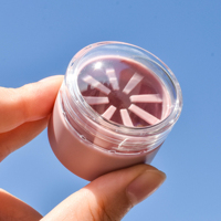 Nouveau style unique mignon boule ronde forme 7g rose coloré hydratant baume à lèvres conteneur pot rouge à lèvres tube conteneur pour les enfants