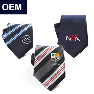 <span class=keywords><strong>Cravate</strong></span> Formelle Noire Rayée Personnalisable de Haute Qualité pour Homme avec Logo Brodé – Option Logo Personnalisé – Respirante et Durable – <span class=keywords><strong>Cravate</strong></span> d'Affaires - Product Image 1