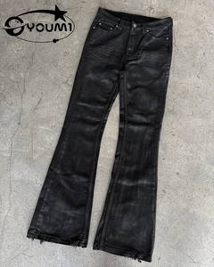 YOUMI <span class=keywords><strong>Pantaloni</strong></span> da <span class=keywords><strong>Uomo</strong></span> in Denim Personalizzati ODM, <span class=keywords><strong>Slim</strong></span> Fit Skinny a Vita Bassa, Effetto Consumato, Orlo Grezzo, Lavaggio Vintage, Stile Bootcut Streetwear, Finitura Cerata, Modello Svasato - Product Image 1