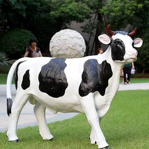 Escultura de resina de fibra de vidrio para decoración exterior, escultura de vaca, leche, Animal