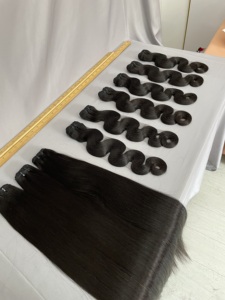 Extensions de cheveux humains bruts vietnamiens, ondulés naturels, alignés aux cuticules, 100 % non traités - Product Image 4