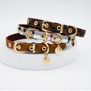 Großhandel Modische Leder-Hundegeschirre, Leinen und Halsbänder für Kleine/Mittelgroße Hunde mit Schnallen-/Druckknopfverschluss und Monogramm - Product Image 3