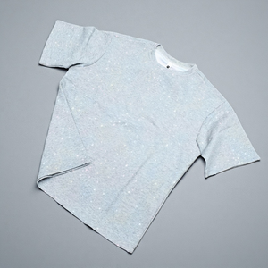 Camiseta Personalizada de Alta Calidad para Hombre, Cuello Redondo, con Logotipo Impreso, Corte Cuadrado, con Pedrería Brillante - Product Image 1