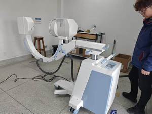 Sistema de Imagenología Quirúrgica de Rayos X con Brazo en C Médico, Máquina Digital de Brazo en C, Máquina Móvil de Fluoroscopia con Rayos X - Product Image 4