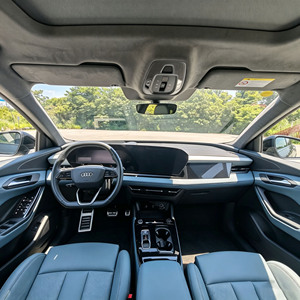 <span class=keywords><strong>Audi</strong></span> Q6L <span class=keywords><strong>e</strong></span>-<span class=keywords><strong>tron</strong></span> 2026 Launch Pilot Edition EV <span class=keywords><strong>SUV</strong></span> Usato, Guida a Sinistra, Basso Chilometraggio, Vernice Originale - Product Image 3