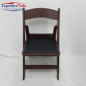 Chaise pliante rembourrée en bois de style français moderne, fabriquée en Chine, pour événements de mariage, fêtes, loisirs en extérieur, chaise d'hôtel pour événements - Product Image 3
