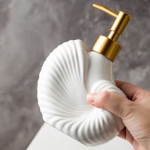 Distributeur de savon en céramique sur le thème de l'océan, glaçure élégante, tête de pompe en plastique durable, forme d'étoile de mer/coquille/<span class=keywords><strong>conque</strong></span> - Product Image 4