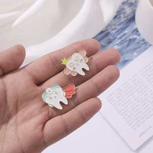 Mondgezondheid Plezier Tandheelkundige Implantaat Pin Email Custom Tand Fee Broches Tandarts Revers Badges Emaille Pinnen - Product Image 6
