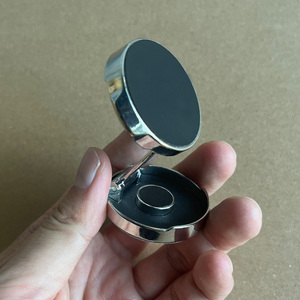 Supporto Magnetico Pieghevole per Telefono Auto, Rotazione Multi-angolo Regolabile, Montaggio Universale su Bocchetta dell'Aria, Accessorio <span class=keywords><strong>Smart</strong></span> per la Casa - Product Image 4