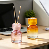 Diffuseur de parfum d'ambiance sans flamme en verre, fait main, écologique, 50 ml, pour huiles essentielles, parfum d'air frais, diffuseur à bâtonnets