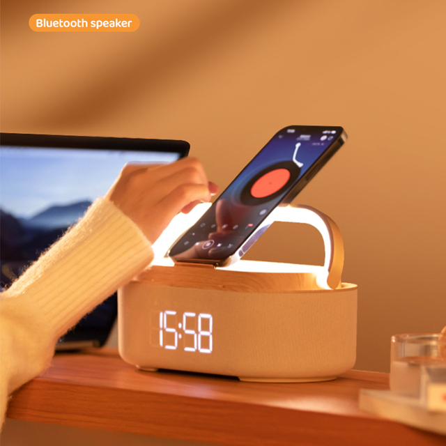 15W Wireless Charger Alarm Clock Bluetooth Speaker LED Smart Digital Clock USB Fast Charger Desktop Clock with Fm Radio