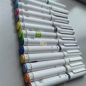Option de coque de couleur claire pour assortir les coffrets cadeaux, les dispositifs de distribution de liquide jetables s'adaptent aux cartouches en verre de 3 ml. - Product Image 6