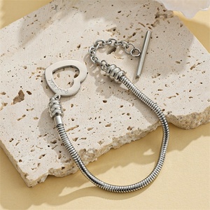 Yiwu aceon velle thép không gỉ Vòng rắn chuỗi một bên vít mở cap Logo đóng dấu trái tim chuyển đổi tự làm trượt Vòng đeo tay quyến rũ - Product Image 3