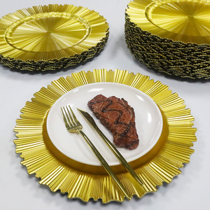 Assiettes de Présentation en Plastique Doré de Luxe 13 Pouces, Vaisselle Économique pour Hôtels, Restaurants, Fêtes, Mariages, Dîners - Product Image 2