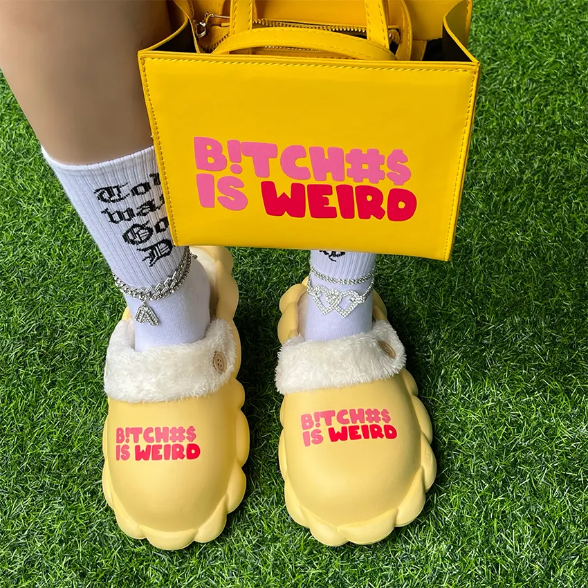 Women Hand Bags Handbags 2023 Designer Purses and Shoes Set Bitches is Weird Purses Handbags Tote Bags With Custom Printed Logo