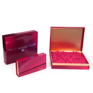 Custom logo design luxury magenta gold foil shinny elegant stylish paper box with lid for necklace skin care serum product coll