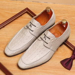 Zapatos Casuales Personalizados al por Mayor para Hombre, Zapatos Casuales de Terciopelo de Alta Calidad con Bordado de Araña para Caballeros, Ropa Formal - Product Image 5