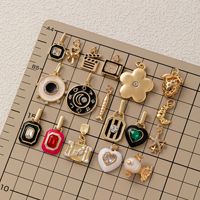 Accessoires DIY en forme de cœur, de lune et de fraise, style vintage, plaqués cuivre avec or 18 carats pour une meilleure conservation de la couleur