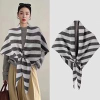 Châle tricoté personnalisé avec logo, fabriqué en usine depuis 16 ans, écharpe triangulaire chaude d'hiver, cape poncho ouverte, pashmina douillette pour femme