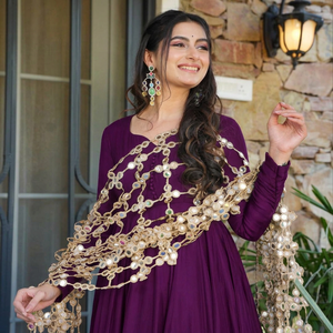 Robe longue noire élégante avec broderie chaîne, imprimé floral en dentelle, coupe trapèze, manches longues, col ras-du-cou, en organza tissé, pour soirée, pour femme - Product Image 6