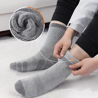 Chaussettes de randonnée en laine mérinos de haute qualité, épaisses et chaudes pour l'hiver, chaussettes en laine personnalisées, chaussettes de sport en laine pour hommes