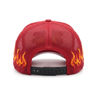 Casquettes de camionneur brodées, casquettes de baseball, patch tigre flamme rouge, visière incurvée, texture cuir, dos en maille respirante