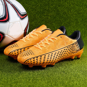 Vente chaude Tendance Léger Doux Confortable Ferme <span class=keywords><strong>Rugby</strong></span> Bottes Unisexe Football Crampons Hommes Femmes Chaussures De Football En Plein Air - Product Image 5