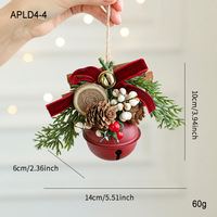 Ornements de Noël mixtes à suspendre : clochettes, bois de cerf, nœuds, pommes de pin pour la décoration de l'arbre de Noël, des fenêtres et de l'intérieur des voitures