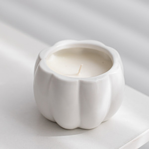 Nouveaux pots <span class=keywords><strong>de</strong></span> <span class=keywords><strong>bougie</strong></span> <span class=keywords><strong>de</strong></span> boulanger <span class=keywords><strong>de</strong></span> citrouille en céramique blanc mat avec couvercle boutons <span class=keywords><strong>de</strong></span> porte d'armoire <span class=keywords><strong>de</strong></span> vacances d'halloween - Product Image 6