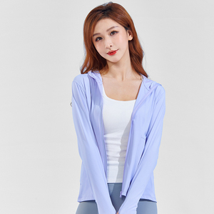 เสื้อป้องกันแสงแดด UPF 50+ สำหรับผู้ชายและผู้หญิง น้ำหนักเบา ระบายอากาศได้ดี แห้งเร็ว มีฮู้ด ป้องกันรังสียูวี เหมาะสำหรับการเดินป่า ตกปลา วิ่ง และกีฬากลางแจ้งอื่นๆ - Product Image 1