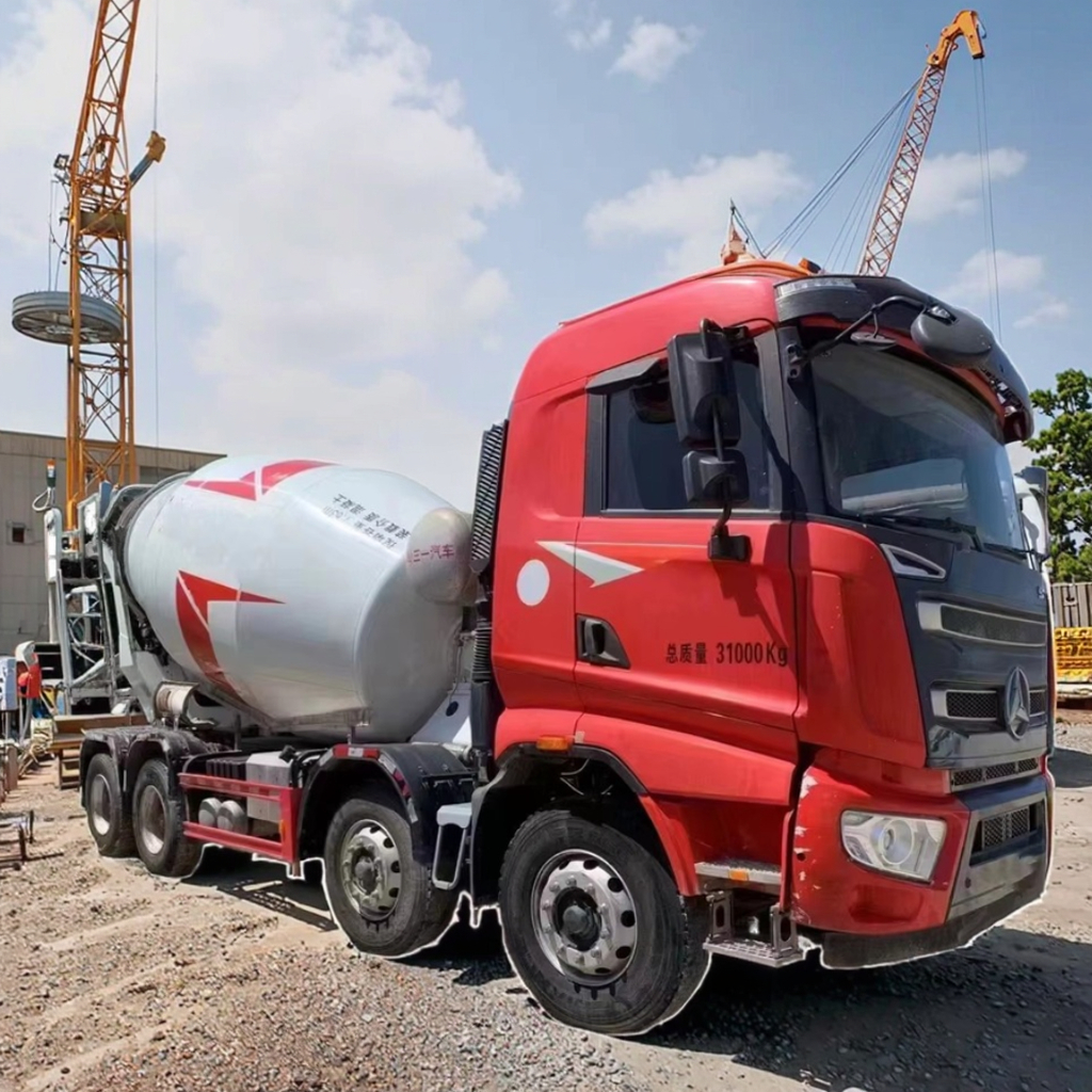 Sany Lightweight 12 Square Used Concrete Mixer Truck with 21 Years Experience Core Pump Engine for Construction Site