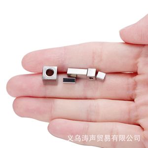 Accesorios de joyería DIY, cuentas espaciadoras de metal en forma de cubo, chapadas en oro y acero, para la fabricación de pulseras, 20 piezas de cada color. - Product Image 3