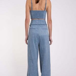 Ensemble en jean OEM pour femme, coupe large, crop top, denim délavé clair - Product Image 3