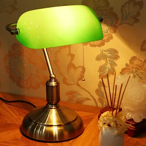 Nostalgische Amerikaanse Stijl Antieke Retro Klassieke Bank Bureaulamp Oude Groen Glas Shade Cover Studie Lamp Lampara De Mesa