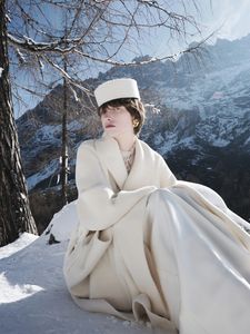 Débardeurs Femme en Gros Écoresponsables GISELLE TOP avec Dentelle Cordonnée Unie 59cm Noir Blanc - Product Image 3