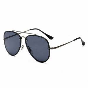 Gafas de Sol de Moda Vintage con Logotipo Personalizado, Gafas de Sol de Ojo de Gato Extra Grandes para Mujer, Gafas de Sol de Piloto de Metal con Gradiente UV400 para Hombre - Product Image 2