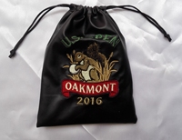 Pochette à cordon en cuir PU gaufré imprimée personnalisée emballée sac en cuir à cordon du fabricant pour cadeaux