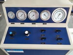 Station de recharge d'<span class=keywords><strong>extincteur</strong></span> CO2 FM200 Novec Machine de remplissage pneumatique automatique en acier inoxydable - Product Image 2