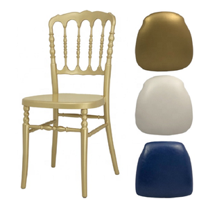 Chaises de banquet empilables en plastique doré personnalisées pour mariage, fête, hôtel, style Napoléon, en vente - Product Image 5