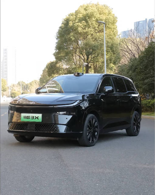 2025 for to Yo Ta BZ3X SUV 5-Door 5-Seater Long Range New Energy Vehicle with Pre-Order Left Hand Driving Cheap AWD 4WD Electric
