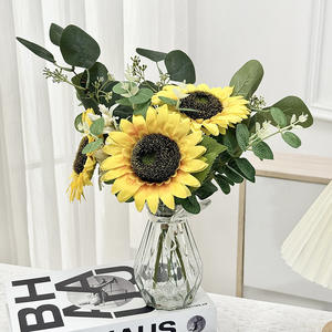 Ramo de Girasoles Artificiales de Tela de Seda, Alta Simulación, Decoración para el Hogar, Accesorios de Fotografía - Product Image 1