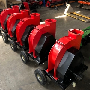 Broyeur à <span class=keywords><strong>copeaux</strong></span> monté sur tracteur à deux roues, broyeur à bois pour différentes applications de <span class=keywords><strong>paillage</strong></span> et de compostage, homologué CE - Product Image 2