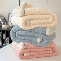 Couverture double face en peluche épaisse pour lit couvertures tricotées écologiques à motif de coeur pour l'hiver