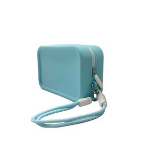 กระเป๋าใส่เครื่องสำอางแบบพกพา ซิลิโคน ปลอดภัยต่อสิ่งแวดล้อม กันน้ำ ความจุเยอะ เหมาะสำหรับการเดินทาง รุ่น 2025 - Product Image 4