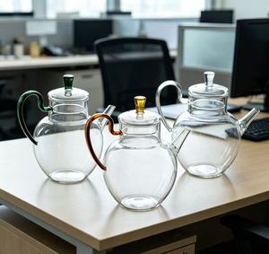 Théière en verre élégante avec poignée personnalisée en couleur et logo, carafe à eau en verre soufflé à <span class=keywords><strong>la</strong></span> main, transparente, pour cadeau d'entreprise ou de fêtes - Product Image 2
