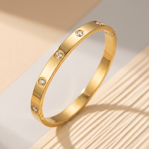 Bracelet de luxe en acier inoxydable pour femme, style taille fine, vente en gros de bijoux en acier inoxydable, bracelets tendance en zircon - Product Image 4